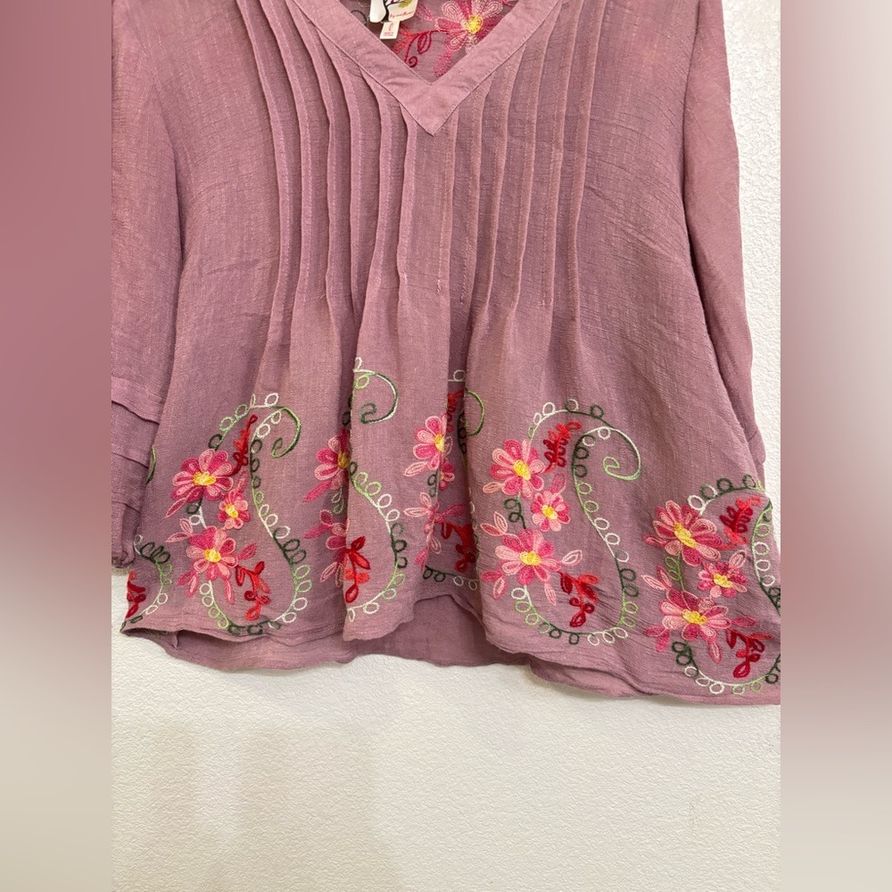 Fig & Flower Pink Embroidered Boho Blouse Large Anthropologie Style Pintuck Top - Picture 5 of 10